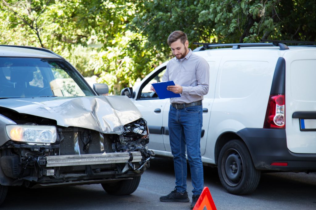 Pourquoi choisir une assurance auto professionnelle